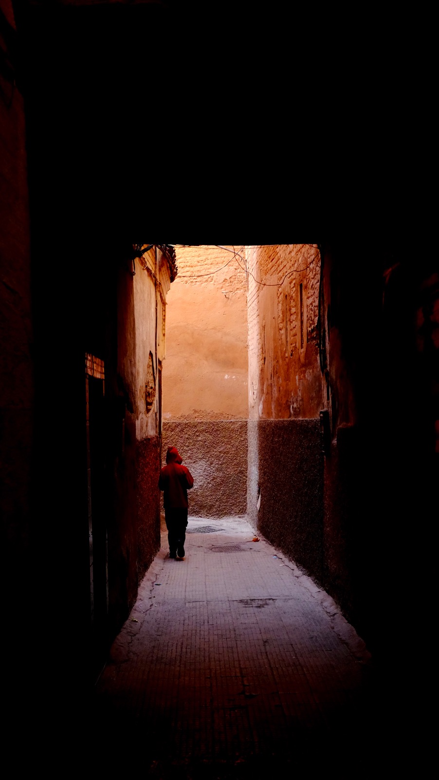 Little Red Hood Lost in the Medina (Marrakesh)
